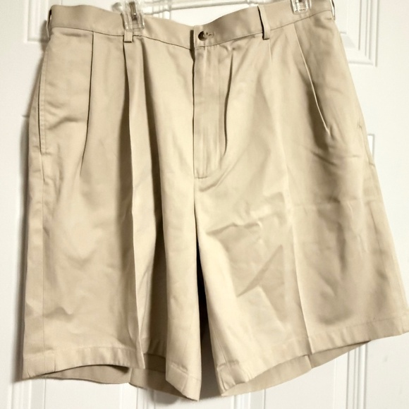 Jos A. Banks NWT Traveler's Collection Cotton Shorts SZ 38 Regular Casual - Picture 1 of 3